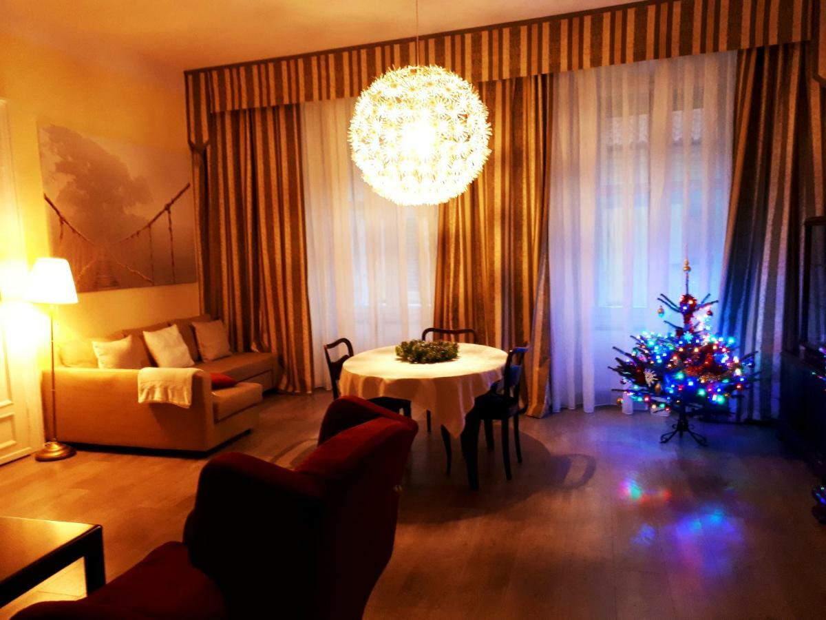 Mi Casa Tu Casa - Kremencova 10 Prag